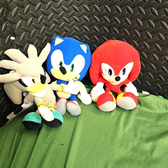 Sonic the Hedgehog Plush Toy Set - Blue, Red, Gray - Picture 3 of 13
